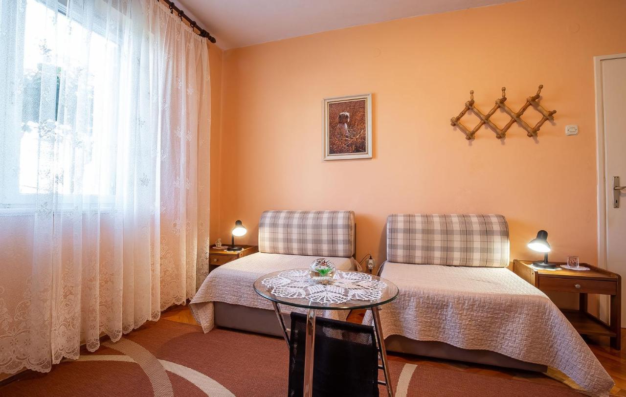 Irena Apartment Porec Exterior photo
